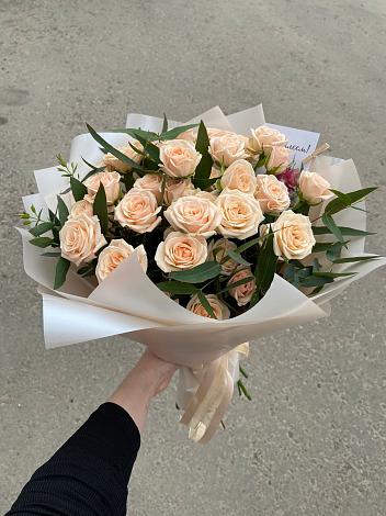 Букет Кремовые розы Латте в Шепси